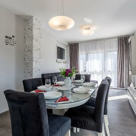 House Luce With Pool