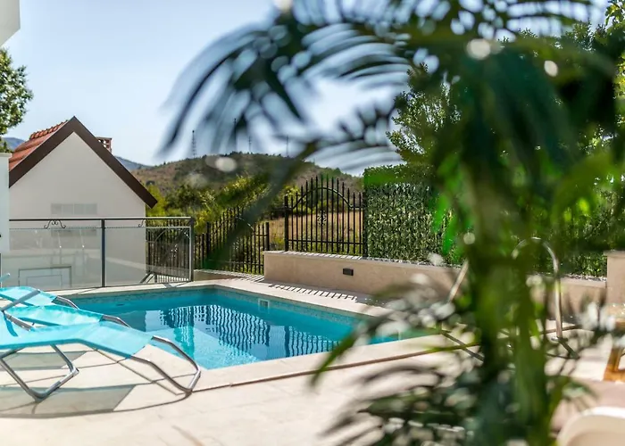 Appartement House Luce With Pool